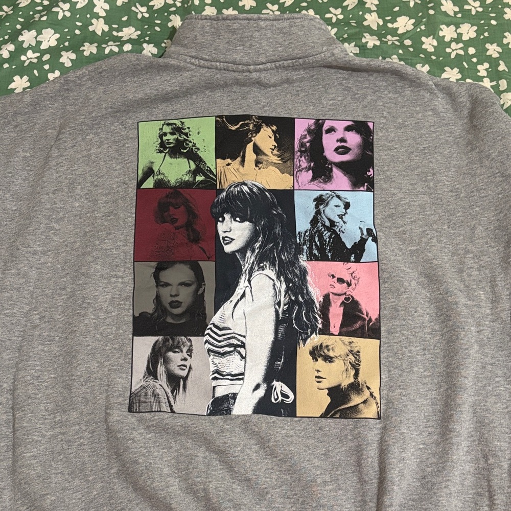 Taylor Swift Gray Sweater - Picture 3 of 3